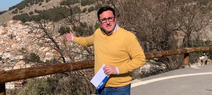 El candidato a la alcaldía envía cartas de agradecimiento a decenas de torreños que participaron en 2019 en la redacción del programa electoral